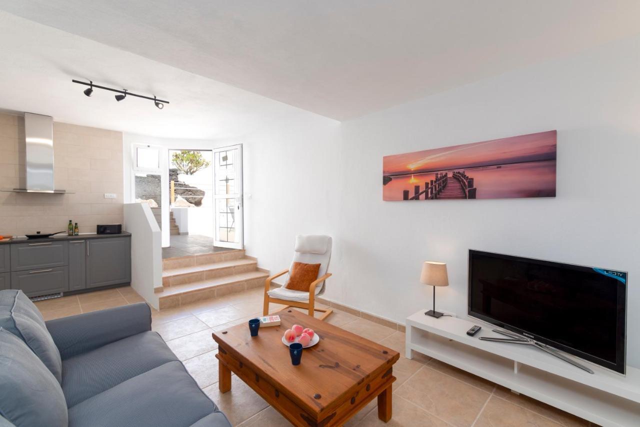 Апартаменты Casa Monicha Коста-Тегисе Экстерьер фото